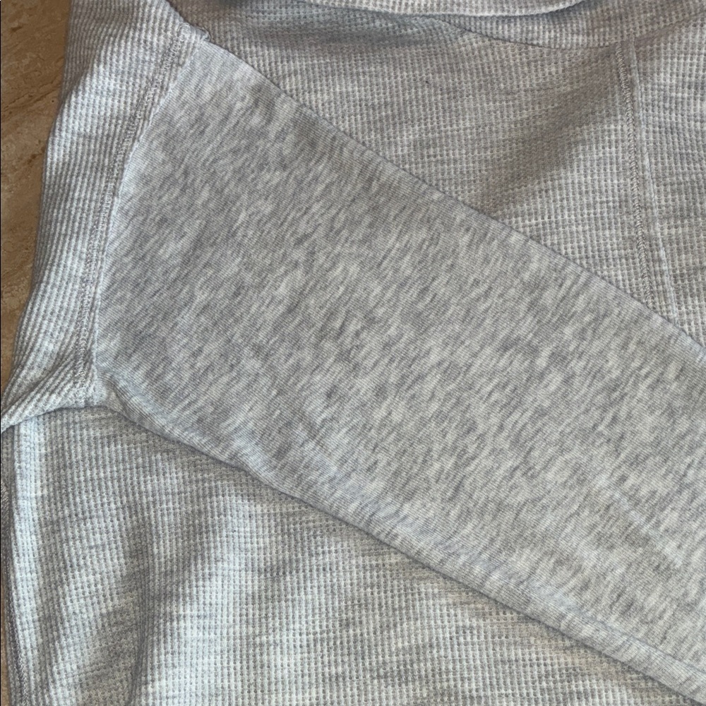 Calvin Klein Perf. Sweater, Women's S, Gray Cowl Neck Waffle Weave, Splits. EUC - Picture 8 of 15